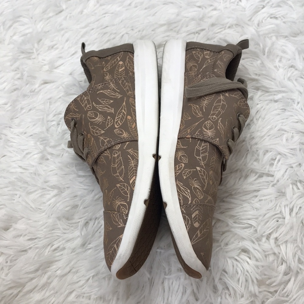 Toms Golden Feather Sneakers - Picture 5 of 9